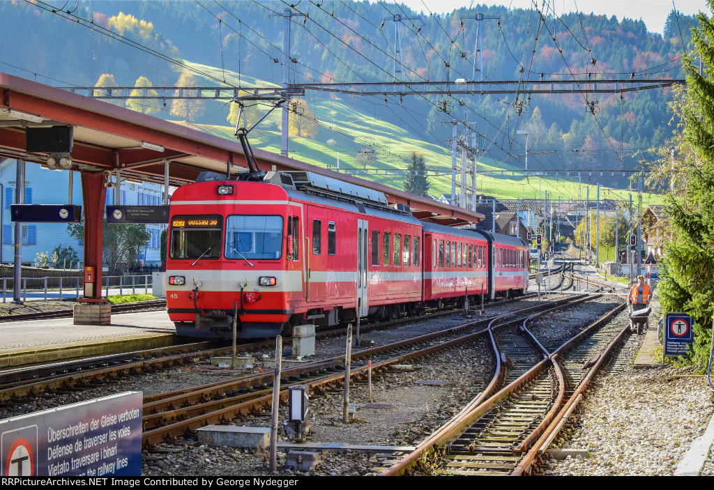 AB 45 waiting at the station